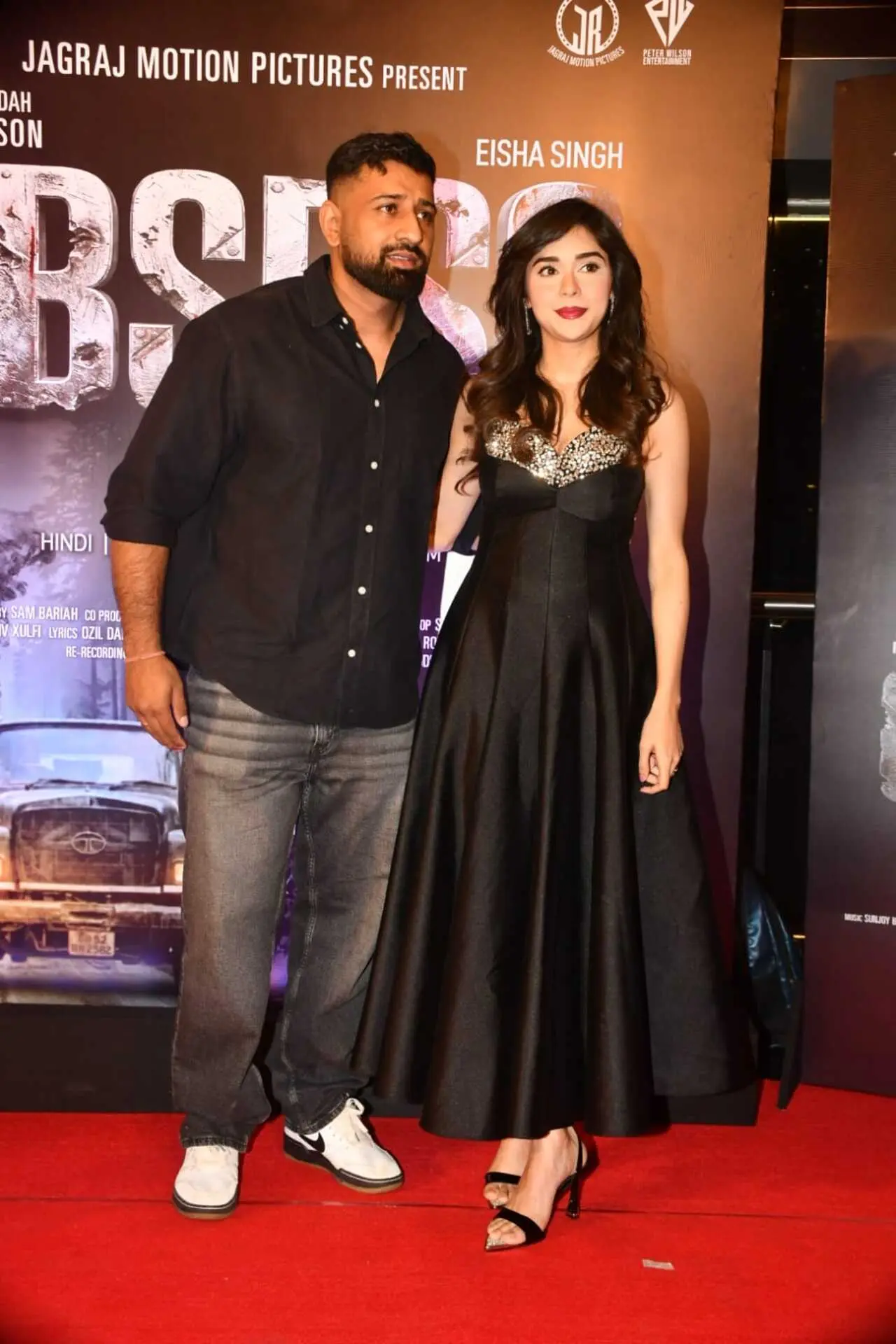 Eisha Singh was spotted at the Obssess screening alongside Rajat Dalal. Eisha looked stunning in a black gown with silver detailing. Eisha Singh was spotted at the Obssess screening alongside Rajat Dalal. Eisha looked stunning in a black gown with silver detailing.